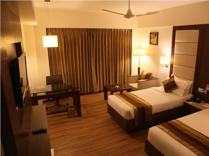 Le Grande Residency -Unmarried Couples Are Not Allowed Ahmedabad Ngoại thất bức ảnh
