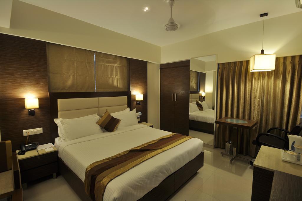 Le Grande Residency -Unmarried Couples Are Not Allowed Ahmedabad Ngoại thất bức ảnh