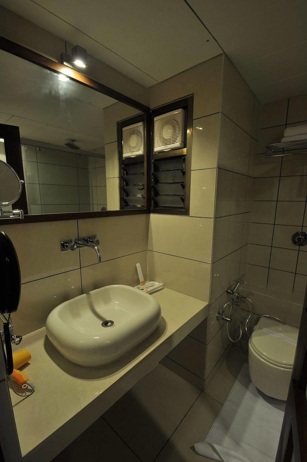 Le Grande Residency -Unmarried Couples Are Not Allowed Ahmedabad Ngoại thất bức ảnh